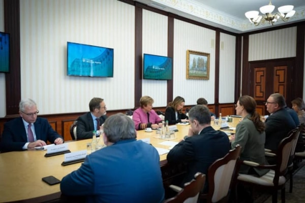 Оглянули наслідки ворожих ударів по Києву та обговорили програму підтримки: Свириденко зустрілась із главою МВФ