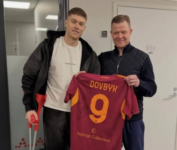 Форвард збірної України Довбик переніс операцію: скільки пропустить нападник