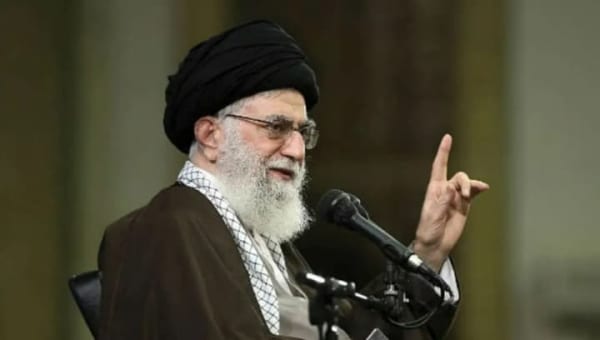 КВІР оголосив безпеку "червоною лінією" та пообіцяв придушити протести в Ірані