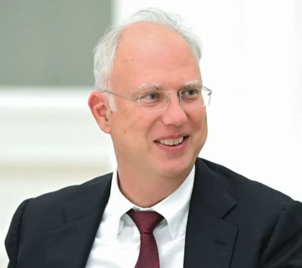 Посланця путіна дмитрієва помітили у Парижі за день після саміту союзників України - ЗМІ