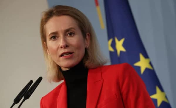 "Пора починати пити": Кая Каллас своєрідно привітала євродепутатів зі святами