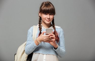 дівчинка, підліток, смартфон