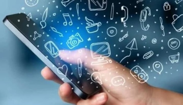 Як залишатися онлайн під час тривалих знеструмлень: Федоров назвав три способи