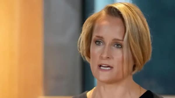 Голова британської розвідки MI6 попередила про "експорт хаосу" росією та загрози у "сірій зоні"