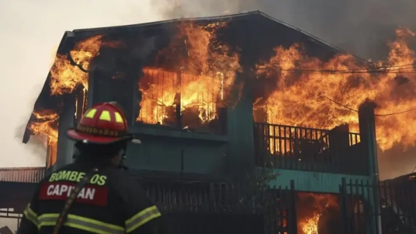 Чилі охопили масштабні лісові пожежі: щонайменше 18 загиблих, оголошено стан стихійного лиха