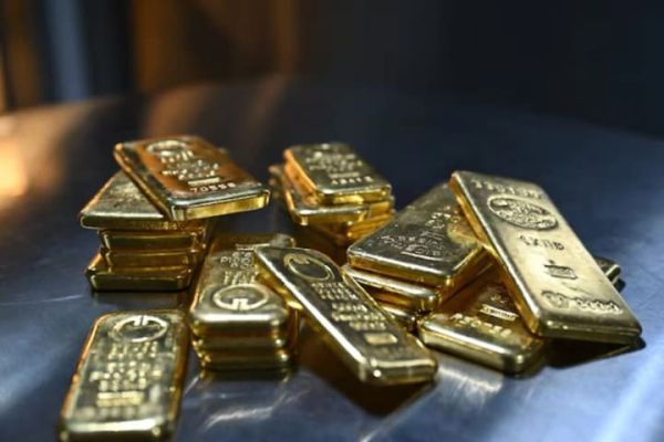 Ціна на золото сягнула $5591, а срібло торгується поблизу позначки $120