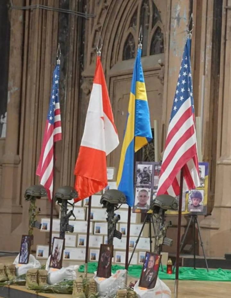 У Легіоні Інтернаціональному ГУР повідомили про смерть чотирьох бійців-іноземців у боях за Україну. 6 У Міжнародному легіоні ГУР підтвердили, що у боях за Україну загинули чотири іноземці