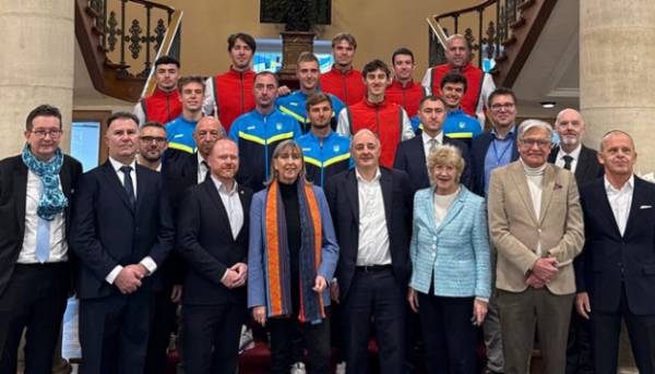 Девіс Кап: Крутих і Орлов розпочнуть двобій проти Люксембургу