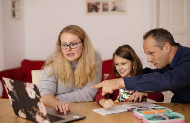 Як українці вибиратимуть вчителів у 2026: онлайн-сервіси та вартість.