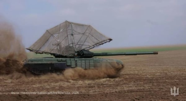 рф вдруге запатентувала копію українського "капюшона" для бронетехніки з критичним дефектом