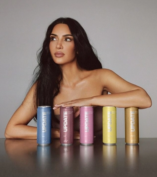 Кардаш'ян приголомшує запуском нового енергетика, але рекламні знімки викликають хвилю обурення 9