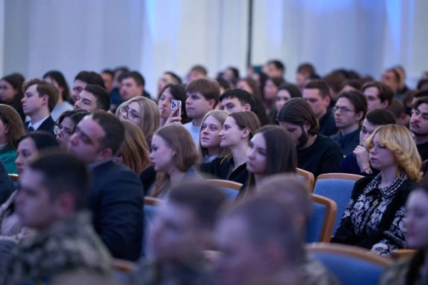 Зеленський надав державному університету "Київський авіаційний інститут" статус національного. 17