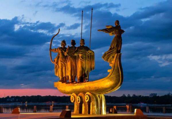 Київ: балістичний удар, вибухи в місті – міський голова