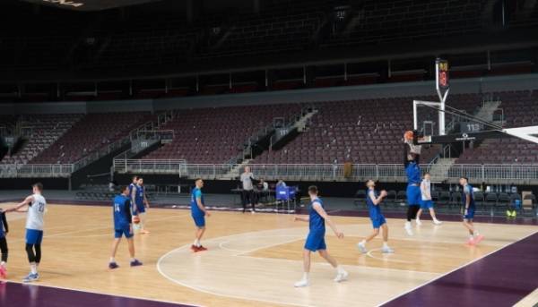 Збірна України з баскетболу готується до вирішальних баталій&hellip;