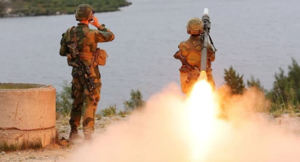 Франція має намір придбати польські переносні зенітно-ракетні комплекси "Перун" для власного використання та передачі українським військовим формуванням. 3 Франція планує закупівлю польських ПЗРК Piorun для власних потреб та передачі підрозділам ЗСУ