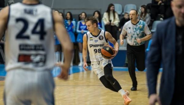 “Дніпро” вщент розбив “Ніко-Баскет Миколаїв” у грі Суперліги
