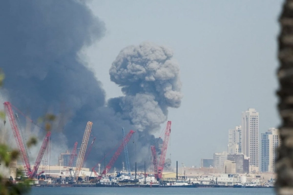 Іранський обстріл Абу-Дабі: одна людина загинула, ЗМІ підтверджують тривожні новини 7 Іранський обстріл Абу-Дабі: одна людина загинула, ЗМІ підтверджують тривожні новини 6