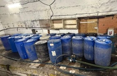 Викрили підпільний цех: Києву загрожував алкоголь під виглядом відомих брендів 6