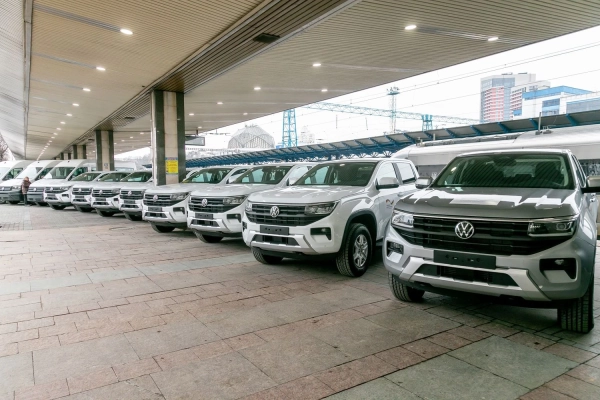 Німеччина постачає Укрзалізниці 13 автівок для відновлення інфраструктурних об'єктів 3