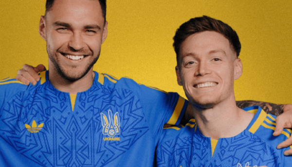 Збірна України презентувала оновлений виїзний комплект форми 3