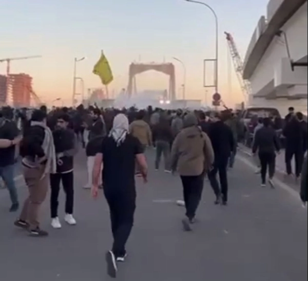 Сутички біля посольства США в Багдаді: поліція жорстко припиняє протести 4