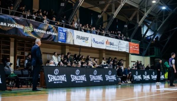 Франківськ прийматиме Фінал чотирьох Кубка України з баскетболу: дізнайтеся подробиці 10 Франківськ прийматиме Фінал чотирьох Кубка України з баскетболу: дізнайтеся подробиці 9