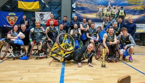 Львівський "Кубок Титанів": розкрито чемпіонів баскетболу на кріслах колісних 13