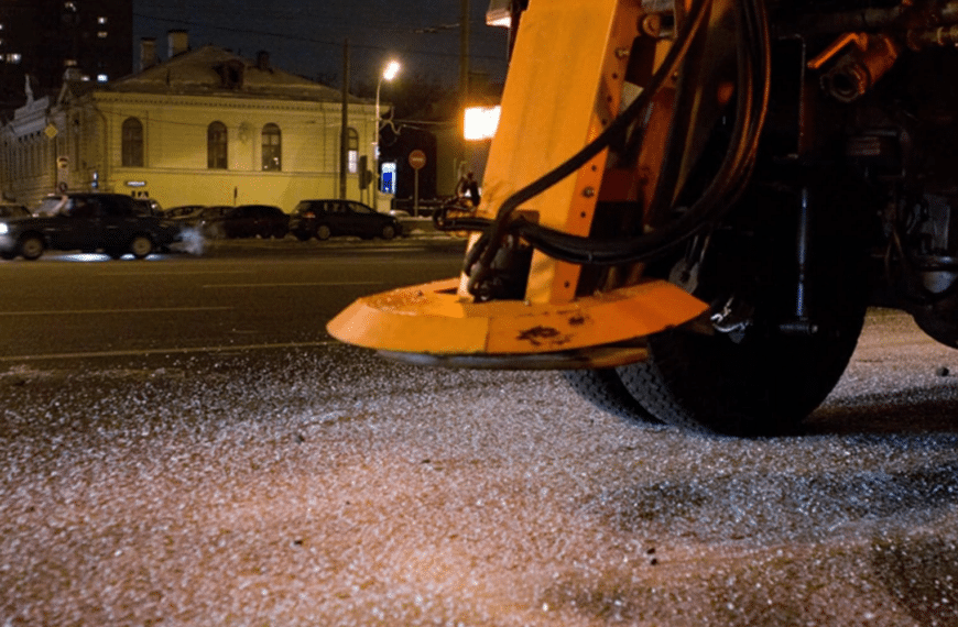 Що краще проти ожеледиці на дорогах і тротуарах?