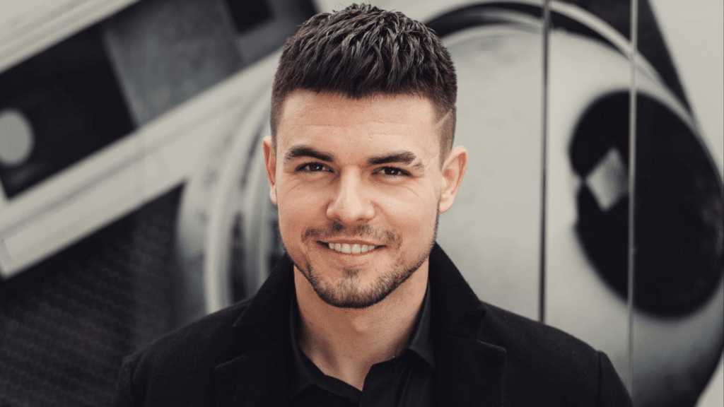 Замість гаджетів — сад: чому з дитинства співак Ігор Целип любив поратися біля дерев