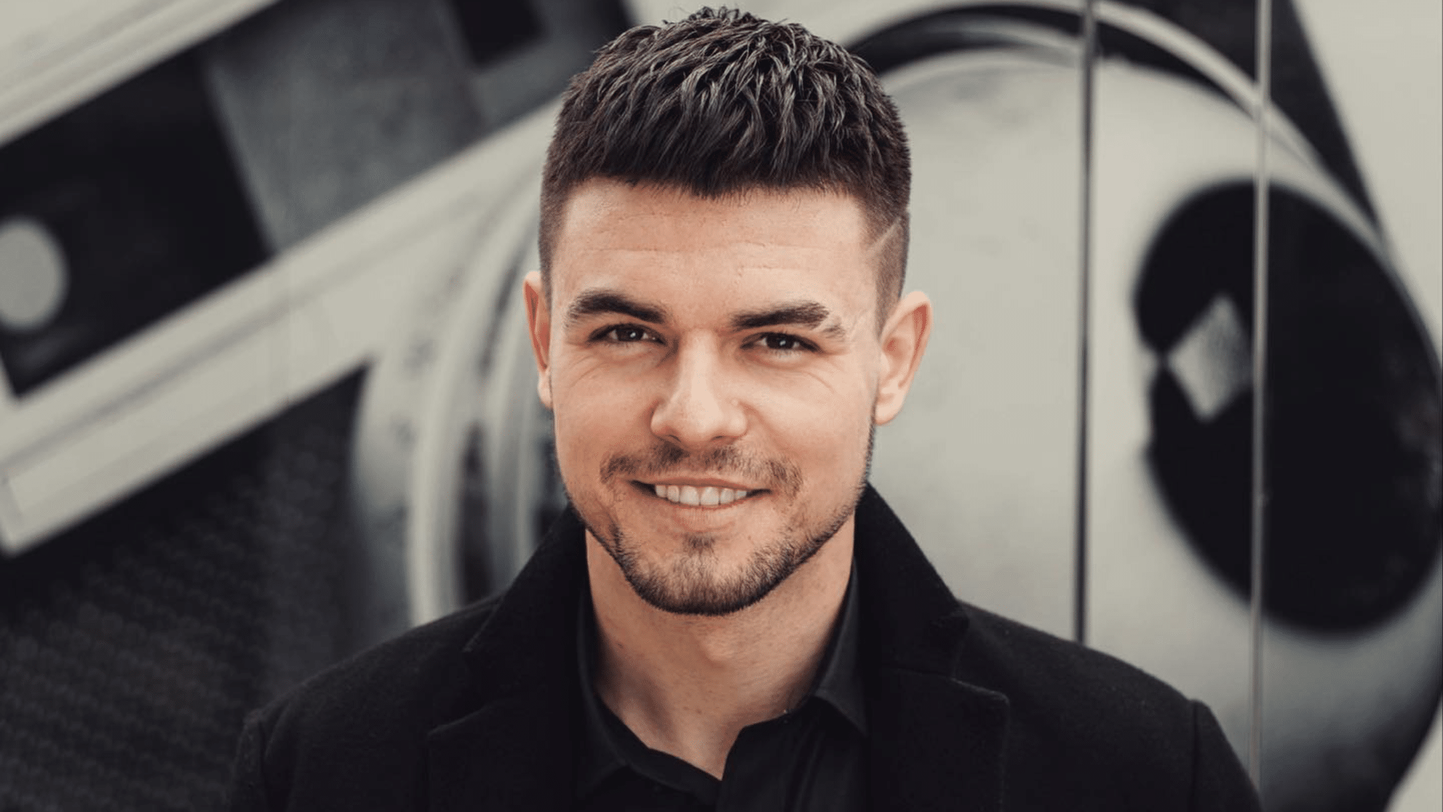 Замість гаджетів — сад: чому з дитинства співак Ігор Целип любив поратися біля дерев