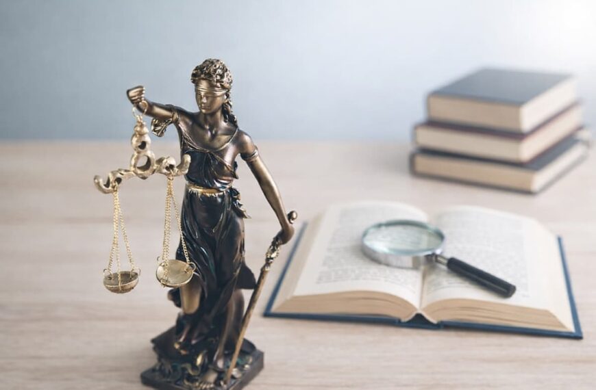 АіФ UA 40 Юридична аналітика — ключ до розуміння сучасного права