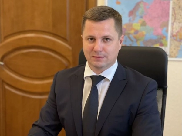 Команда Януковича прагне отримати контроль над митницею: Суворов прямує на керівну посаду ДМС 3