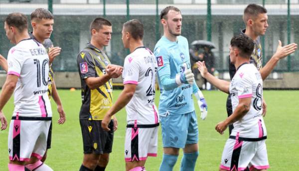 “Епіцентр” перемагає “Рух” у вирішальному матчі чемпіонату України