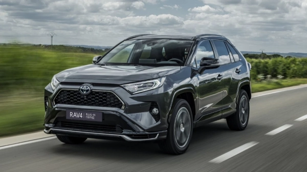 Toyota RAV4 очолила весняний бум: майже 6 тисяч&hellip;