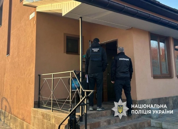 Поліція проводить масштабні перевірки українських медзакладів: що відомо 6