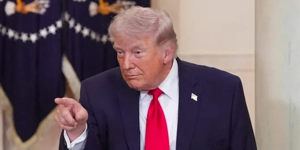 Трамп висунув Ірану ультиматум: відкрити Ормузьку протоку до вечора вівторка 8
