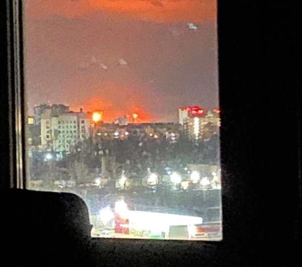 АіФ UA 43 Дрони атакували Кстовський НПЗ: десяток вибухів спричинив масштабну пожежу на…