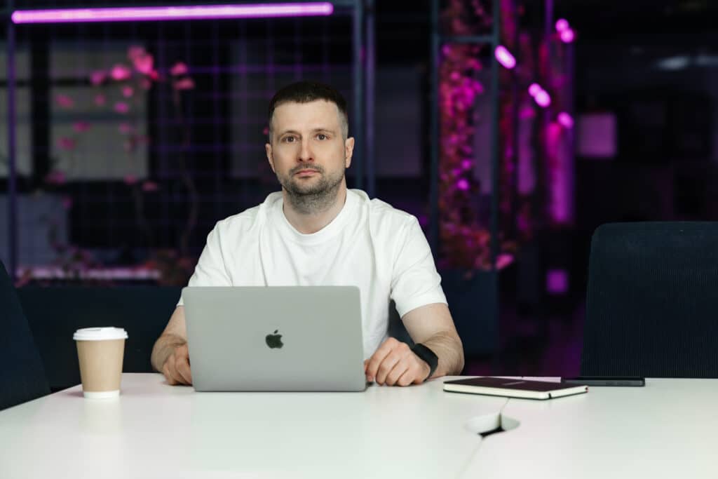 Сергій Тиханов: Україна залежить від імпорту пального на 95–100% — експерт пояснив, як формується ціна на бензин