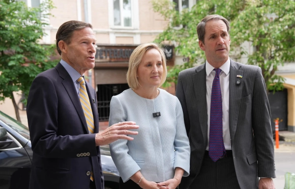 Посольство США в Києві підтвердило безперервну роботу, розвіюючи чутки 7
