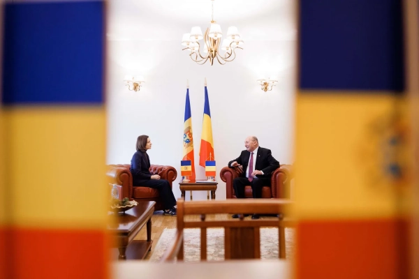 Санду повертає громадянство експрезиденту Румунії Бесеску 4 Санду повертає громадянство експрезиденту Румунії Бесеску 4