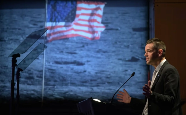 NASA розкриває секрети: постійна місячна база з'явиться вже за 9 років 8
