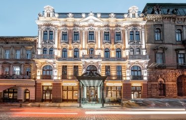 Львівські готелі підвищують зарплати: де зростання сягає 95% 2