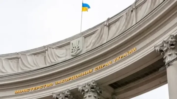 Захистіть себе: МОЗ закликає українців уникати поїздок до охопленого Еболою&hellip;