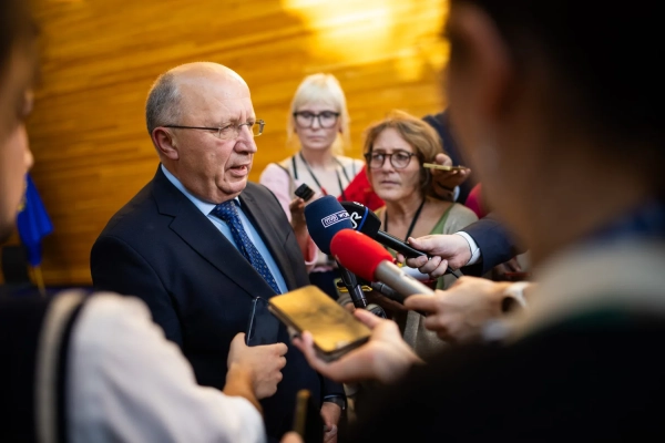 ЄС: відмовтеся від "модної" зброї, надайте Україні боєприпаси зі складів 11 ЄС: відмовтеся від "модної" зброї, надайте Україні боєприпаси зі складів 10