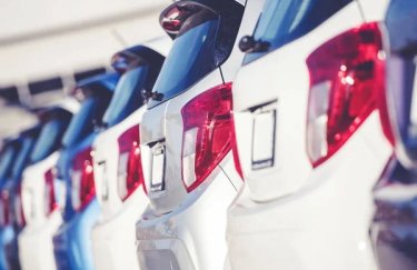 Бізнес прискорює купівлю авто, поки попит українців стрімко падає 3