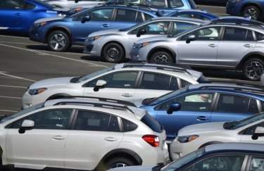 Український авторинoк: бензинові авто захоплюють лідерство, електомобілі втрачають популярність