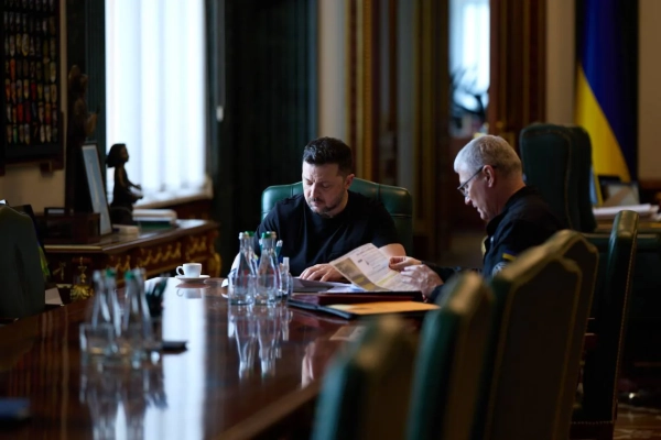 Зеленський: Росія цілить у українські оборонні підприємства, що розробляють ракети