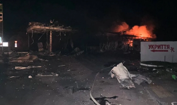 Росія цілить в АЗС Сумщини: що стоїть за обстрілами та як це впливає на логістику 2 Росія цілить в АЗС Сумщини: що стоїть за обстрілами та як це впливає на логістику 2