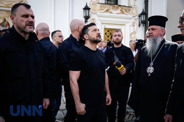 АіФ UA 18 Зеленський розкрив, чи чекає Росію відплата за атаку на Києво-Печерську лавру