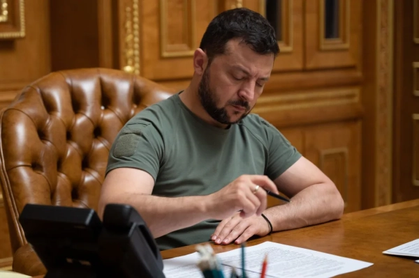 Україна отримає 90 мільярдів євро: Зеленський ратифікував угоду про допомогу від ЄС
